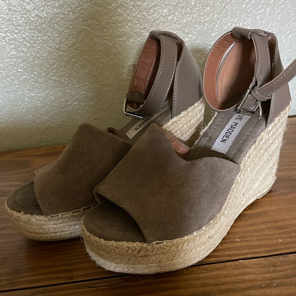 STEVE MADDEN WOMENS HEELS